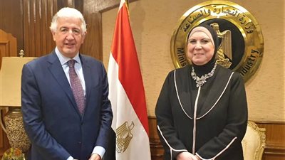 وزيرة التجارة: وضع الترتيبات لإنشاء أول أكاديمية للمصدرين في مصر