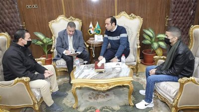 بعد مناشدة أهالي طليا عبر القاهرة 24.. محافظ المنوفية يستقبل شابا مريضا بسرطان الدم