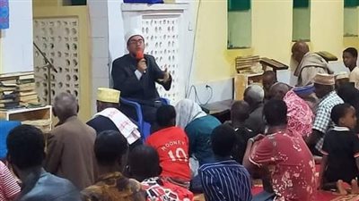 محاضرة لـ خريجي الأزهر بالصومال حول دوره في ترسيخ الوسطية والاعتدال 