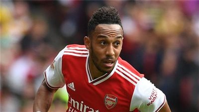 النصر السعودي يقدم عرضًا خياليًا لضم أوباميانج من أرسنال