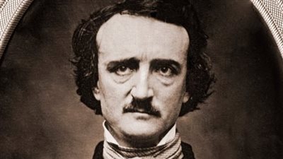 عاش معاناة كبيرة وكان من أعظم أدباء عصره.. من هو الشاعر والناقد الأمريكي إدجار آلان بو؟