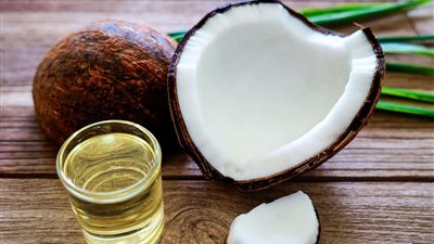 فوائد زيت جوز الهند للشعر الخفيف.. 3 وصفات للتكثيف والتنعيم