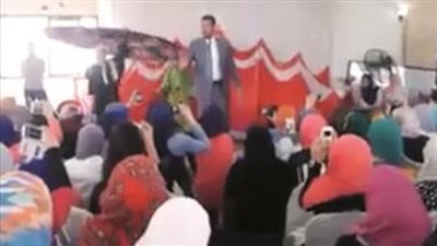 عالم أزهري عن مقاطع لمدرسين يشرحون على طريقة أغاني المهرجانات: عدوى بالجيل الحالي