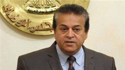 بث مباشر| الصحة تعلن استقبال 667 ألف جرعة من لقاح أسترازينيكا بمطار القاهرة الدولي