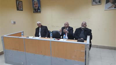 مناقشة علاقة الأدب بالفلسفة بـ ثقافة السويس