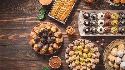 تناول البسكويت والحلويات يزيد من خطر الإصابة بسرطان الأمعاء للرجال|دراسة 