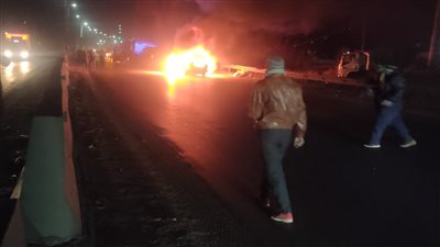 حريق بسيارة ملاكي على الطريق الزراعي مصر الإسكندرية | صور
