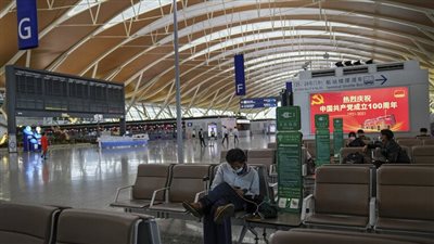 الولايات المتحدة تلغي عددًا من الرحلات الجوية إلى الصين ردًا على قيود صينية