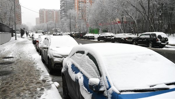 تساقط الثلوج 