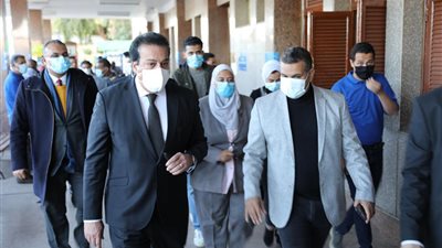 الصحة: تطعيم 170 ألف مواطن بـ لقاح كورونا بمحطات السكة الحديد والمترو خلال شهرين