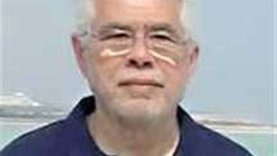 البهاء حسين: كتاب الأحياء يخبرون قصتهم يتضمن شهادات عن حسني مبارك وثورة يناير