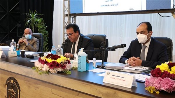 وزير التعليم العالي