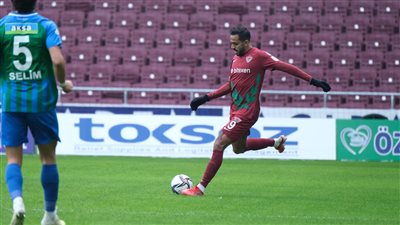 بمشاركة كهربا.. هاتاي يتعادل سلبيًا أمام ريزه سبور في الدوري التركي