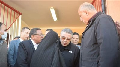 بعد معاناة 5 سنوات.. محافظ البحر الأحمر يعلن إنهاء أزمة متضرري السيول برأس غارب