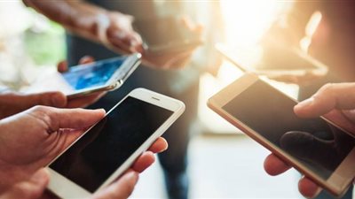 قفزة رقمية في مصر.. أكثر من 90 مليون مشترك بالإنترنت عبر المحمول
