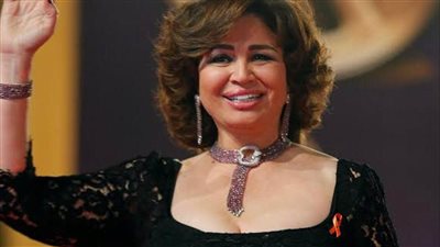 إلهام شاهين عن أصحاب ولا أعز: مفيهوش لمسة ولا لفظ خارج.. وبنضحك العالم علينا