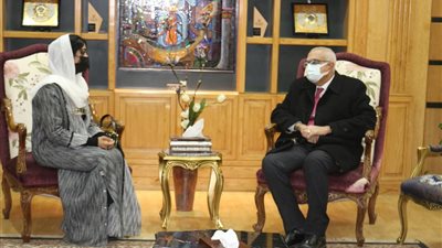 جامعة المنصورة تستقبل وفد ملحقية التعليم بسفارة الإمارات بالقاهرة لزيادة التعاون المشترك