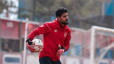 مصدر لـ القاهرة 24: استبعاد علي لطفي وعبد المنعم من معسكر الأهلي لمباراة القمة