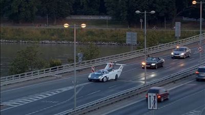 تفاصيل السيارة المستقبلية.. تتحول من مركبة برية لطائرة في 3 دقائق | صور