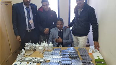 جمارك مطار مرسي علم الدولي تضبط محاولة تهريب كمية من الأدوية البشرية