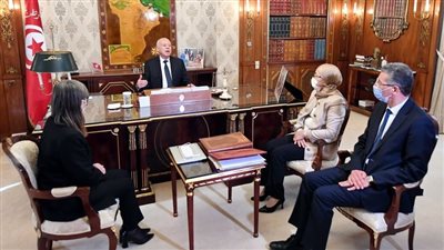 الرئيس التونسي يوجه بتطهير القضاء.. ويؤكد: لا مال ولا نسب يقي أحدا من المساءلة