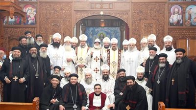 مطران طهطا يرسم كاهنين وإيبدياكون بالإيباريشية │ صور