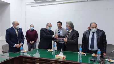 نقابة أطباء مصر توقع بروتوكول تعاون للتدريب مع هيئة المستشفيات التعليمية