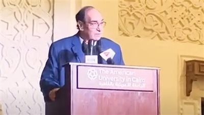 المخرج مجدي أحمد علي يكشف سر ارتداء أحمد فؤاد نجم الجلابية والشبشب | بث مباشر 