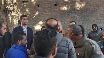 نائب محافظ القليوبية يتابع إزالة العقارات المخالفة بشبرا الخيمة