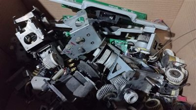 ضبط كميات كبيرة من قطع غيار ماكينات تصوير المستندات مجهولة المصدر ببورسعيد | صور 