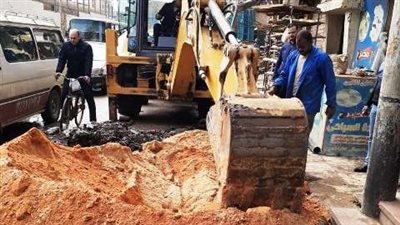 محافظ الشرقية يُعلن انتهاء أزمة انفجار خط مياه بجوار ميدان التحرير