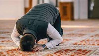 هل يجب قضاء الصلوات المتروكة عمدا؟.. عالم أزهري يجيب 