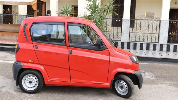  أول مركبة بديلة