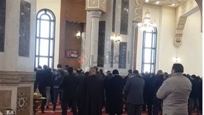 بدء صلاة الجنازة على الكاتب الصحفي ياسر رزق بـ مسجد المشير طنطاوي| فيديو