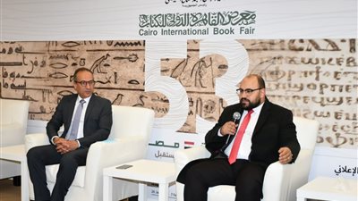 الأوقاف والثقافة يحتفلان بمئوية رؤية.. ورئيس المصرية العامة للكتاب: أهم وأكبر مشروع تنويري │ صور