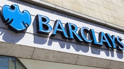 باركليز يتوقع تسارع نشاط صفقات الدمج والاستحواذ عالميًا