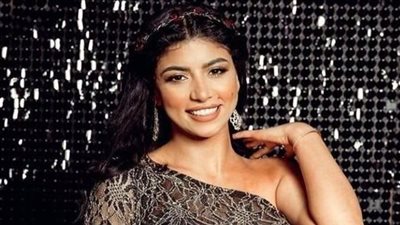 حركات مخلة وألفاظ نابية.. تفاصيل تعرض الفنانة كارولين عزمي للتحرش | بث مباشر