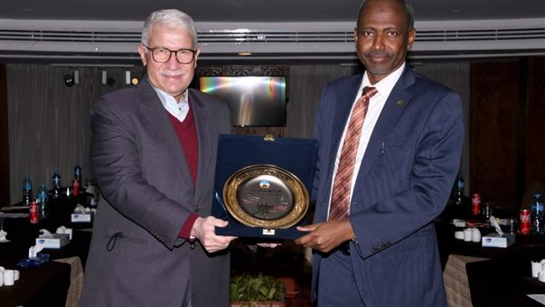 سيد فاروق وأحد حضور