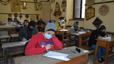عدم الكتابة على أجهزة خارجية.. التعليم توجه تعليمات لواضعي أسئلة امتحانات الدبلومات الفنية