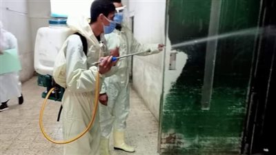 مستشفيات أسيوط الجامعية: استمرار عمليات التعقيم والتطهير لمكافحة كورونا