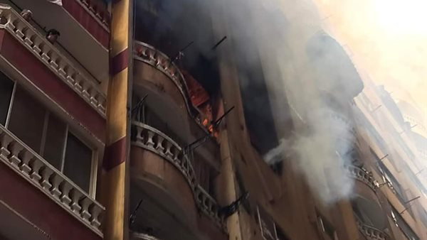 حريق داخل شقة سكنية