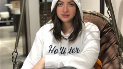 منى فاروق: لا أمتلك حسابًا على فيسبوك ولم أنشر شيئًا عن دلال عبد العزيز