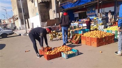حملات مكبرة لإزالة الإشغالات بحى المناخ في بورسعيد | صور 