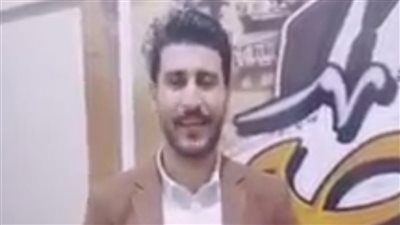 مدرس يوزع سندوتش شاورما لطلابه في ليلة مراجعة الشهادة الإعدادية ببورسعيد | صور وفيديو