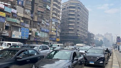 تكدس مروري بشارع فيصل.. تعرف على الحالة المرورية اليوم 
