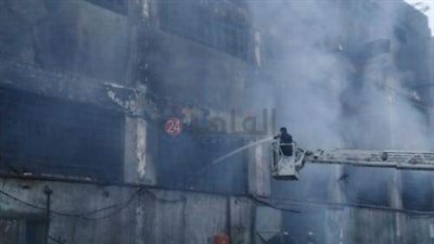 حي غرب شبرا الخيمة: حريق مصنع الملابس لم يسفر عن خسائر بشرية