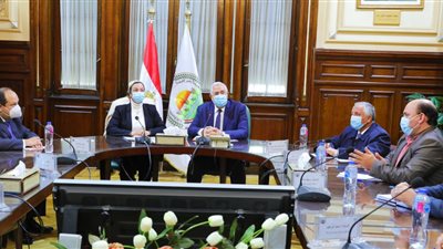 وزيرا البيئة والزراعة يعقدان اجتماعًا موسعًا لمناقشة الاستعدادات الخاصة بمؤتمر COP27