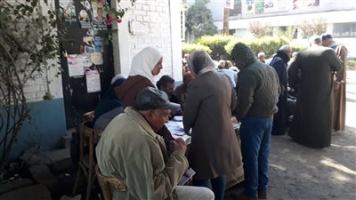 توافد الناخبين للإدلاء بأصواتهم في انتخابات نقابة المهن الزراعية بأسوان  