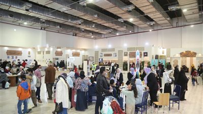 50 ألف زائر في رابع أيام معرض القاهرة الدولي للكتاب
