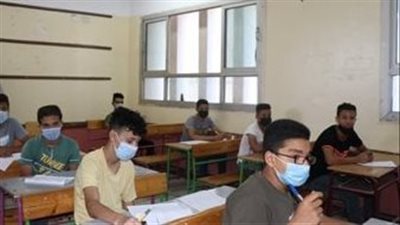 قناة مدرستنا تقدم مراجعة عامة في اللغة الإنجليزية لـ طلاب الصف الثالث الإعدادي